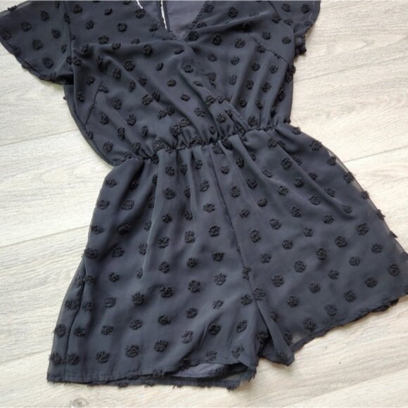 Angashion Black Shorts Romper Womens Medium Swiss Dot Short Sleeves Snaps Summer - Picture 2 of 11